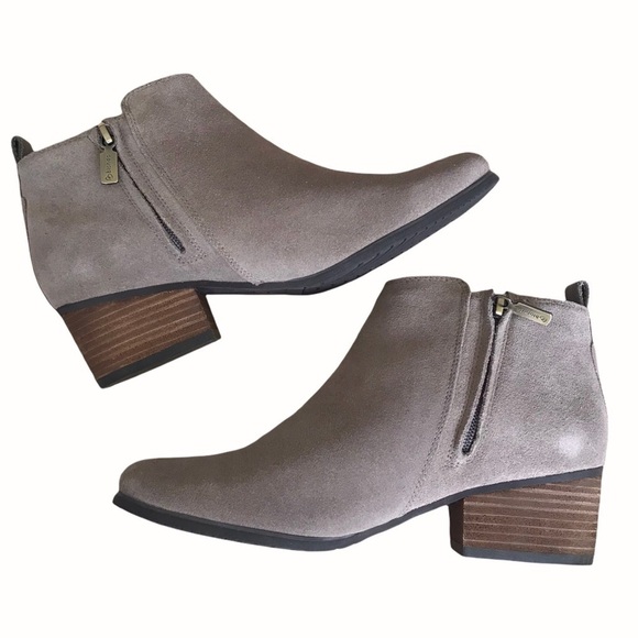 Blondo Ida Mushroom Suede Waterproof Bootie - Picture 2 of 10